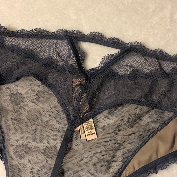 Victoria’s Secret NWT High Waist Lace Thong - Picture 4 of 4